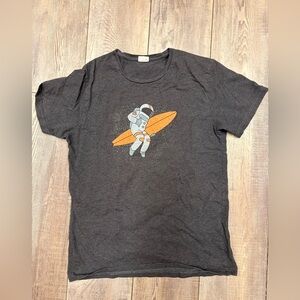 Charcoal Tee with Astronaut Surf Graphic